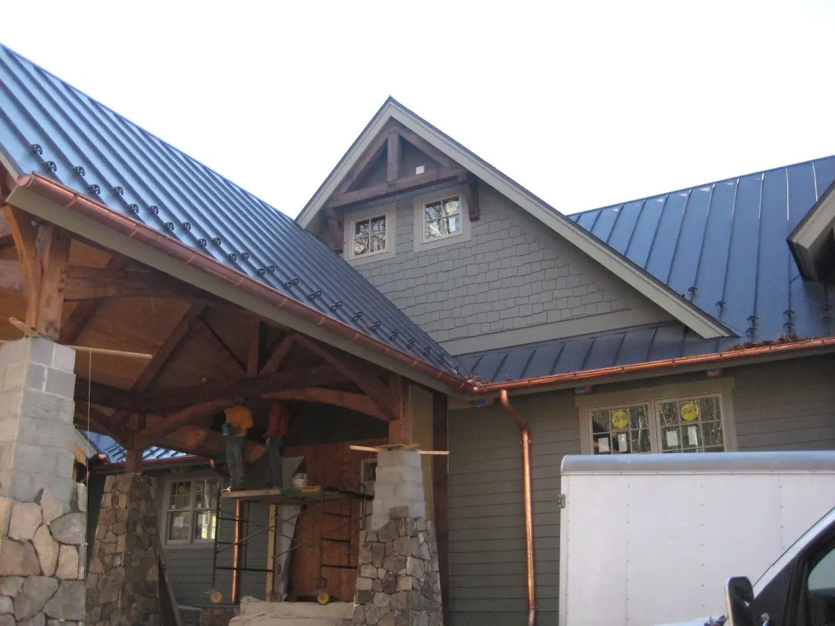 Craftsman Roofing team delivering quality roofing work in Abrams
